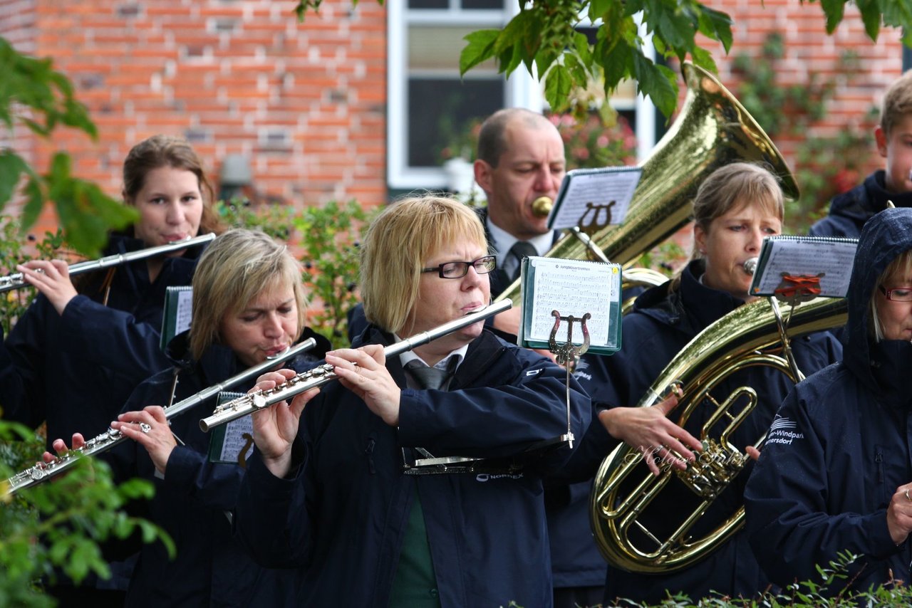 Bild 41 - Vogelschießen 2011